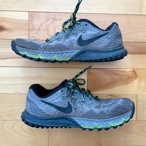 Nike Tiger 4 Trail running shoes size 7.5 women’s